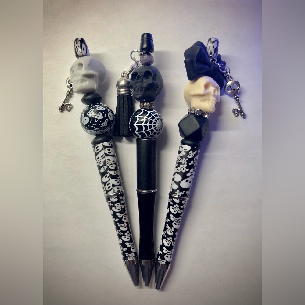 🖤Handmade🖤 Skull Beaded Pens 💀